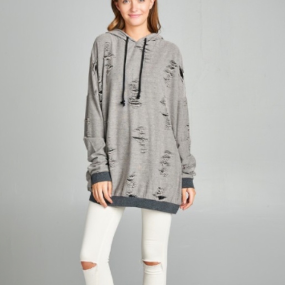 Sweaters - 🆕 LAST 1: Long Grey Distressed Hoodie